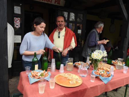 Pohod po novozgrajenih pločnikih 19